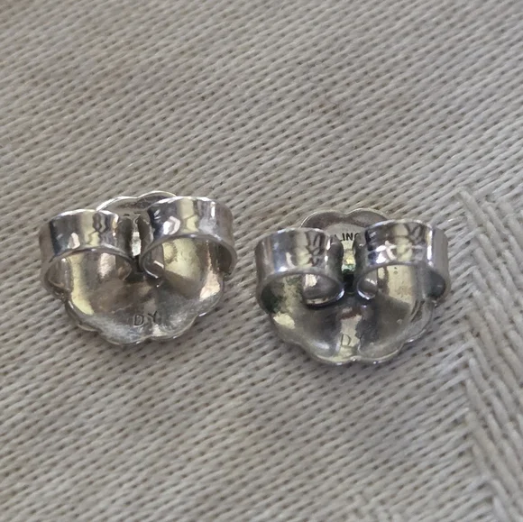 David Yurman Sculpted Cable Shrimp Earrings in Sterling Silver - Picture 10 of 14